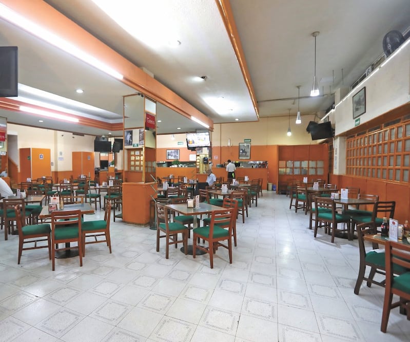 Dueños de cafeterías, fondas, restaurantes, así como locatarios de mercados en la Cuauhtémoc denuncian la presencia del CJNG. Foto: Archivo. EL UNIVERSAL