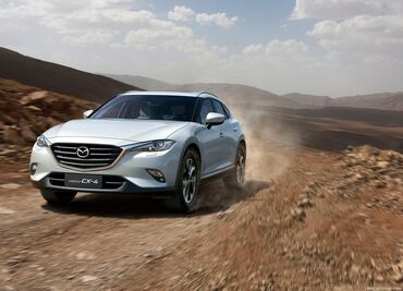 Mazda CX-4 2017 llega al salón de Pekin