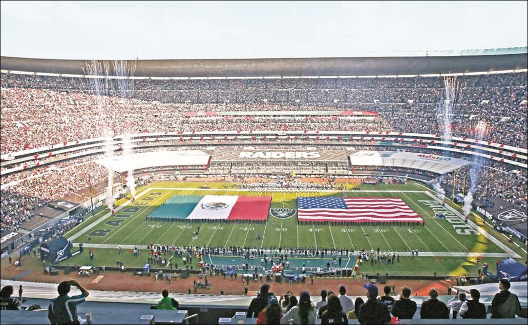 Estadio Azteca en partido de la NFL. Foto: AP