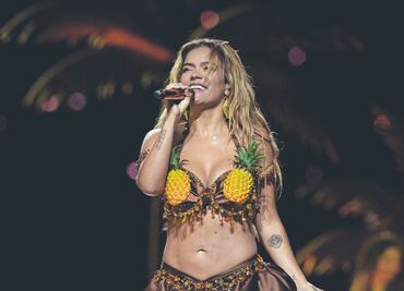 Ritmo de Karol G en la NFL no convence a brasileños