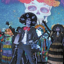 Destacan apoyo de IP en desfile de Día de Muertos