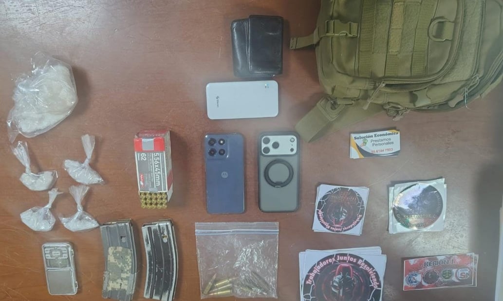 Aseguramiento de artículos presuntamente pertenecientes a "El Marce". Foto: Cortesía.