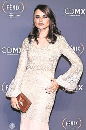 Mía Maestro se enrola en un escándalo con Bush