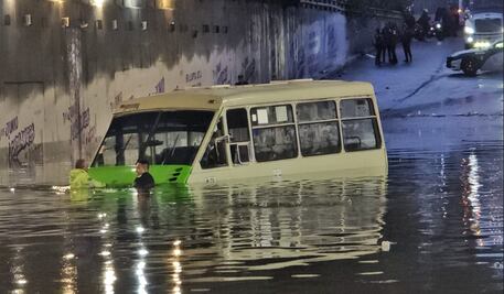 FOTOS: Amanece la CDMX con vialidades anegadas tras las intensas lluvias de la madrugada de hoy
