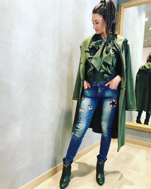 Eiza González tiene la prenda perfecta para la primavera: skinny jeans