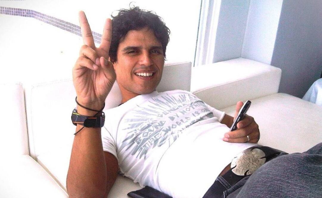 Pedro Suárez-Vertiz irrumpió en la década de 1980 como uno de los jóvenes artistas más destacados de la escena local al frente de la agrupación Arena Hash. Foto: Instagram.