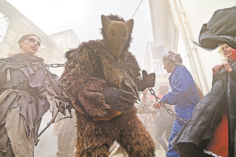 La serie de ocho capitulos plasma el lado oscuro dentro de un tradición gallega . RTVE