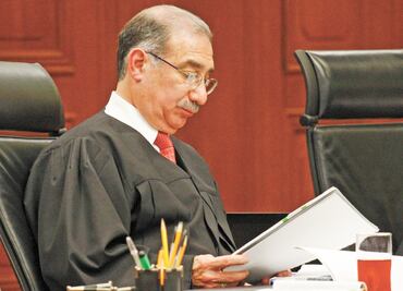 SCJN analiza pedir exámenes de VIH a empleados de salud