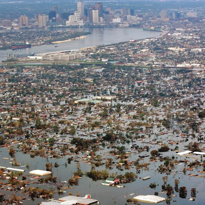 Imagen de 2005 de la devastación provocada en Nueva Orleans por el huracán Katrina , considerado el más destructivo en la historia de EU. (AP. ARCHIVO)