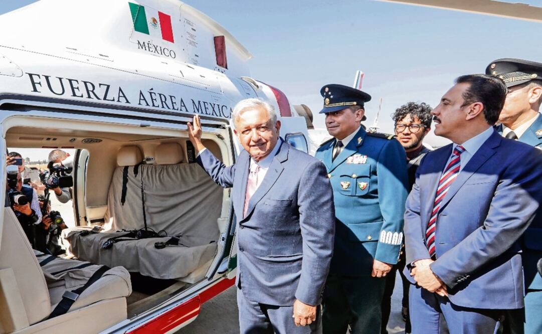 President López Obrador at Santa Lucía - Photo: Luis Cortés/EL UNIVERSAL