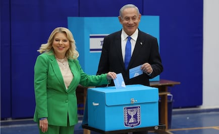 Exprimer ministro de Israel Netanyahu gana elecciones con mayoría para gobernar, según sondeos