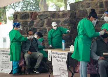 Tercera ola provoca que miles acudan por una prueba de Covid-19 en Toluca