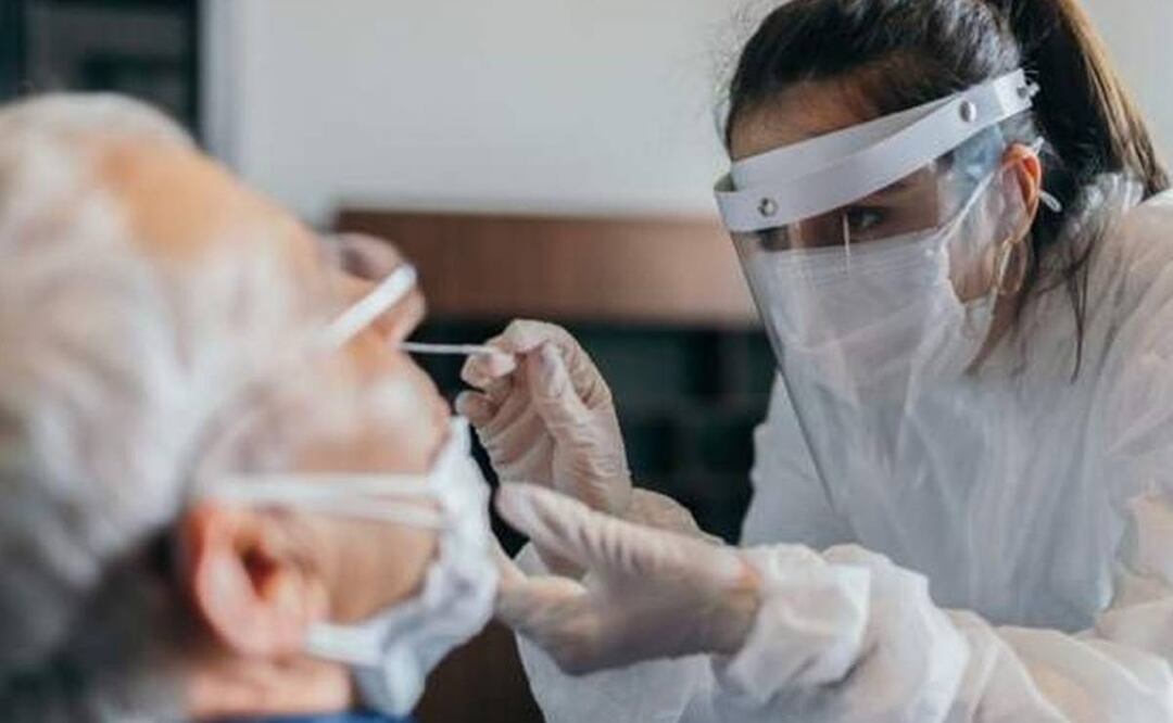 Delta plus: la nueva mutación del coronavirus que está causando un número creciente de infecciones en Reino Unido