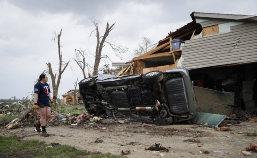 Los meteorólogos han confirmado informes de más de 60 tornados desde el lunes en Tennessee, Kentucky, Illinois, Misuri y Kansas.