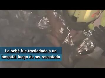 Rescatan a bebé atorada entre paredes en Iztacalco