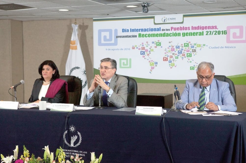 Luis Raúl González, ómbudsman nacional, presentó ayer la recomendación general sobre el derecho a la consulta previa de los pueblos indígenas (CRISTOPHER ROGEL BLANQUET. EL UNIVERSAL)