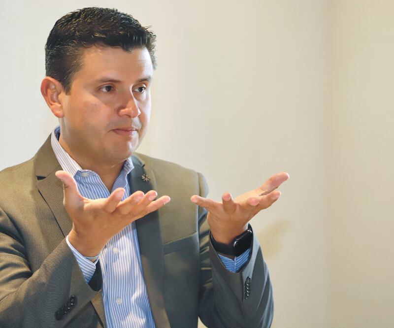 Versión. Julio Gamero, directivo de Interjet, detalló que la deuda de la aerolínea asciende a 51 mil millones de pesos. Foto/BERENICE FREGOSO. EL UNIVERSAL