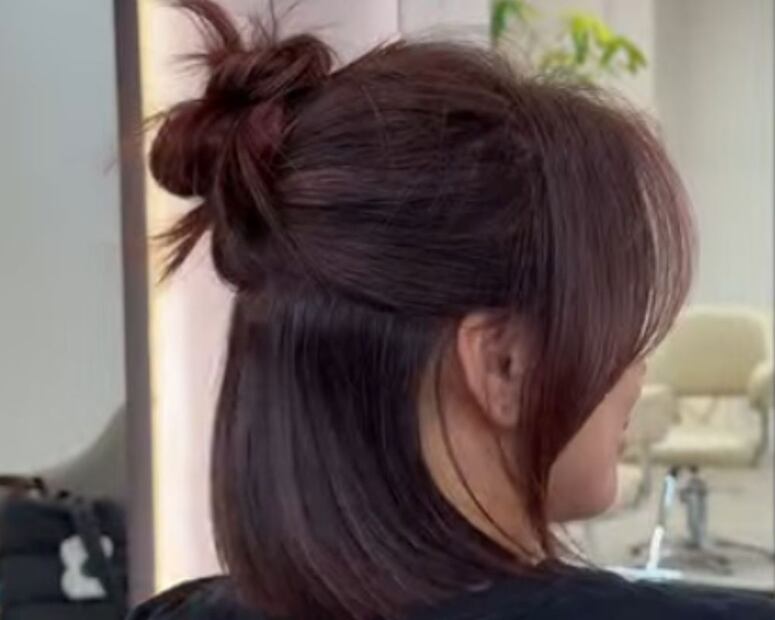 El fleco tipo cortina complementa a este corte coreano. Foto: Instagram @timothyting_hove