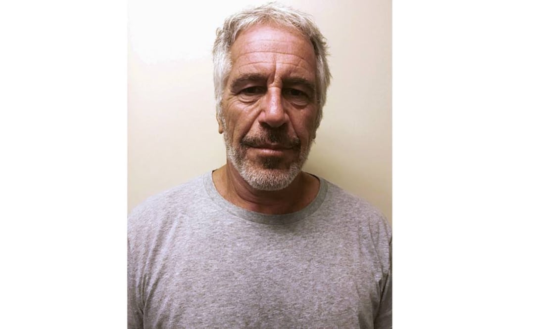 Jeffrey Epstein acusado de crear una red de tráfico sexual para abusar de niñas hace más de una década. Foto: Reuters