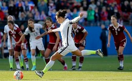 Lloyd's late goal gives U.S. 1-0 win over Mexico