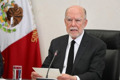 "No me preocupa ganar menos que el presidente", dice aspirante a la Corte