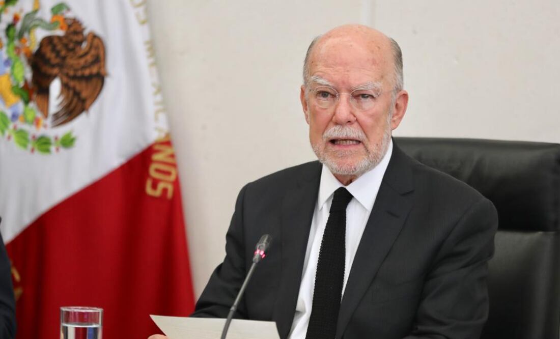 Juan Luis González Alcántara Carranca, primer aspirante en comparecer ante la Comisión de Justicia del Senado. (LUCÍA GODÍNEZ. EL UNIVERSAL)