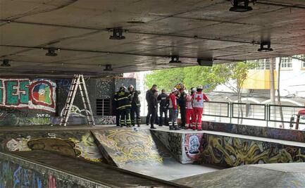 Fiscalía capitalina investiga cadáver hallado en bajo puente; el cuerpo llevaba días en descomposición