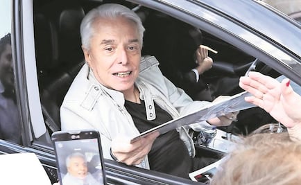 Guzmán rocanrolea y cela a sus amigos