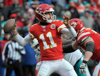Kansas City derrota a Miami y hace historia en la NFL