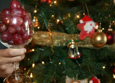 ¿Por qué comemos 12 uvas en año nuevo?; conoce las tradiciones y creencias