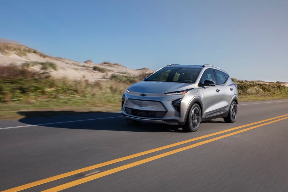 Bolt EUV 2022: la primera camioneta eléctrica de Chevrolet llega con una autonomía atractiva