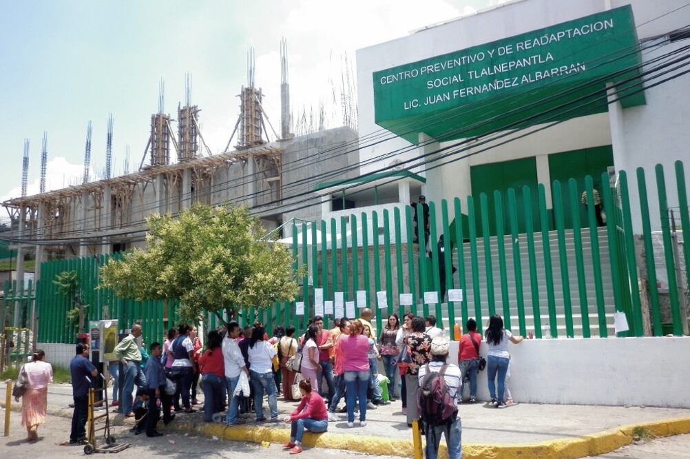 En las visitas que realizó la comisión en 2017, a distintos penales, determinó que los principales conflictos son la sobrepoblación y el hacinamiento (ARCHIVO. EL UNIVERSAL)