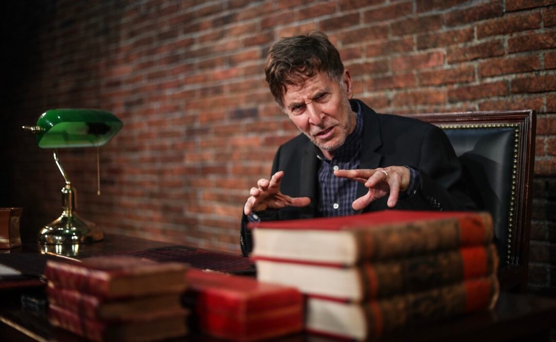 El guionista Tom Schulman de "La Sociedad de los poetas muertos" acude a las 200 representaciones de la obra. Foto: Juan Carlos Reyes García/EL UNIVERSAL