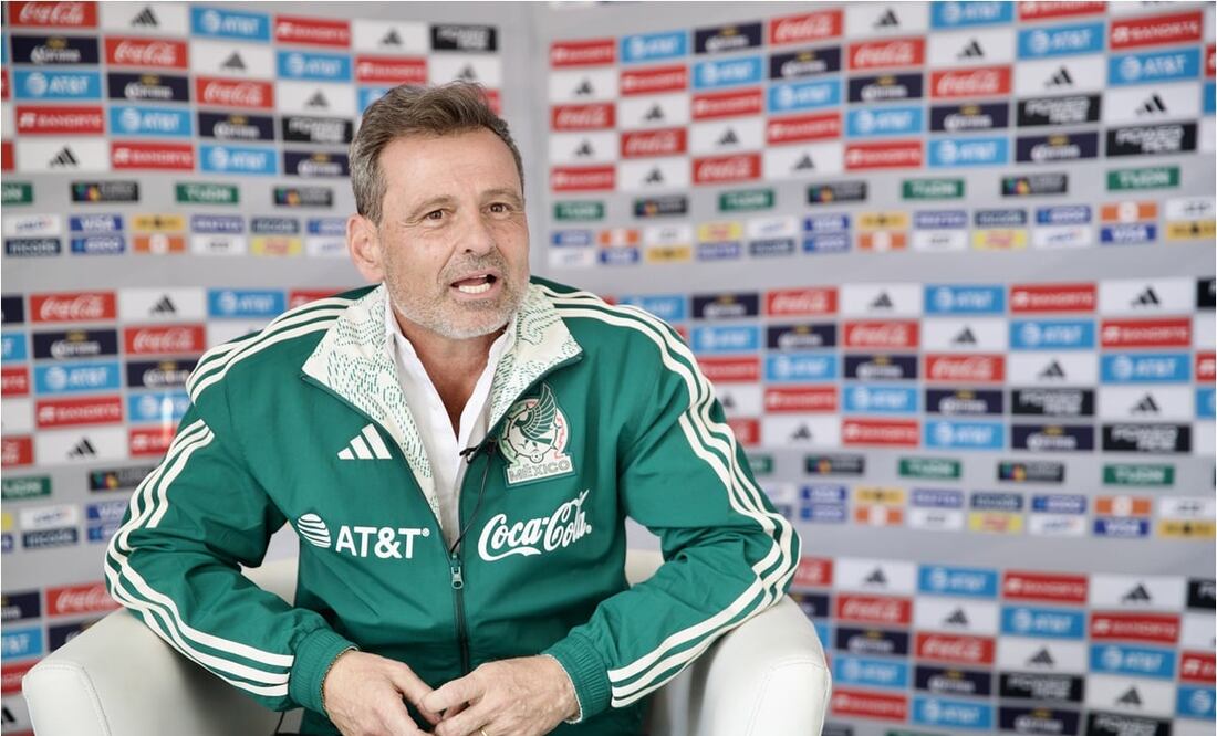 Cocca explica su proyecto / Foto: GERMÁN ESPINOSA / EL UNIVERSAL