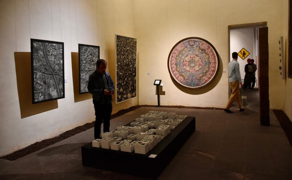 Esta exposición se concibió como un puente entre los documentos históricos y las propuestas contemporáneas.
Foto: Especial.