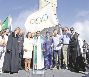 A medias, en busca de  boletos a JO
