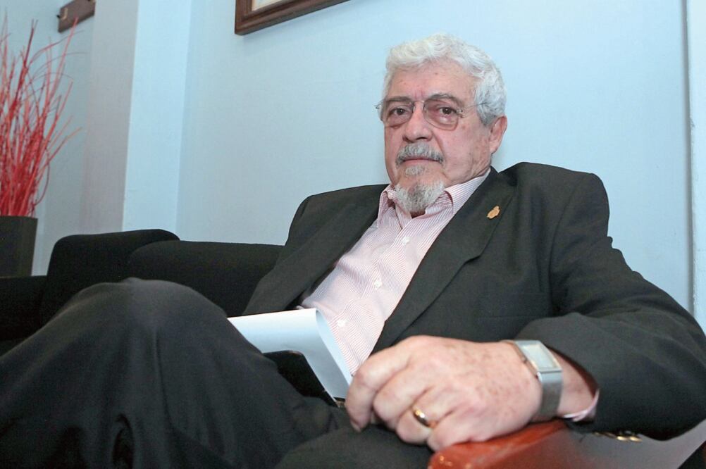 Los libros contienen cuentos breves del escritor Felipe Garrido (ARCHIVO EL UNIVERSAL)