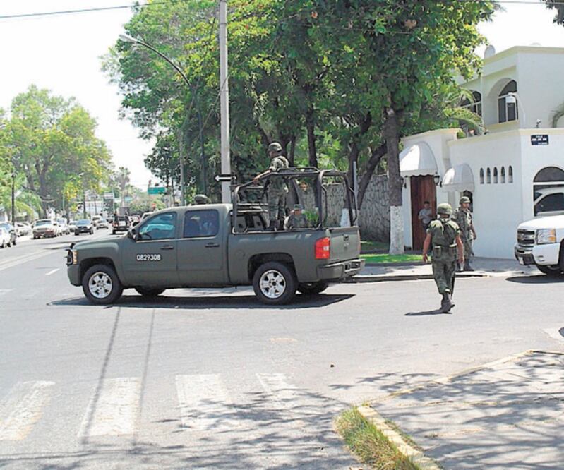 El Ejército operaba sin un marco jurídico que definiera y diera certeza a sus acciones, argumentó la Secretaría de Seguridad. ARCHIVO EL UNIVERSAL