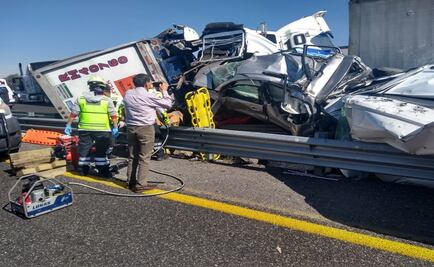 Deja 2 muertos y 11 heridos carambola en la Puebla-Córdoba