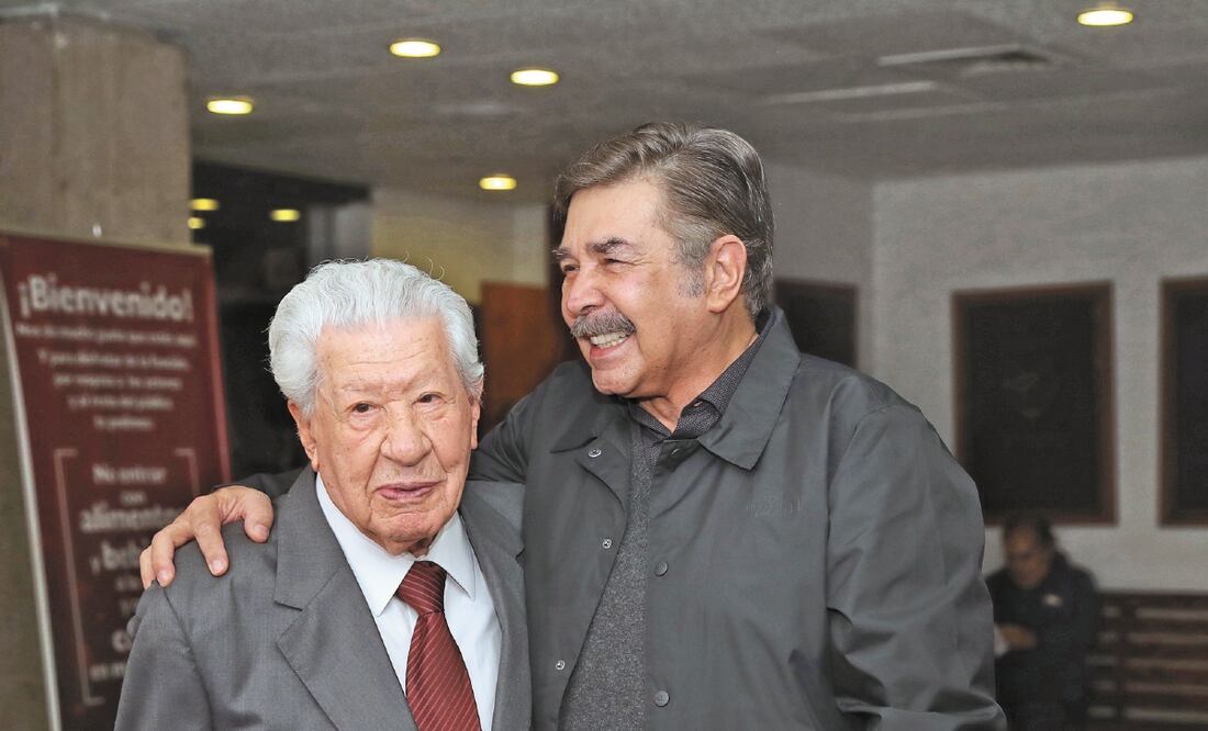 López Tarso y Ortiz de Pinedo coincidieron en la obra Girasoles. VALENTE ROSAS. EL UNIVERSAL