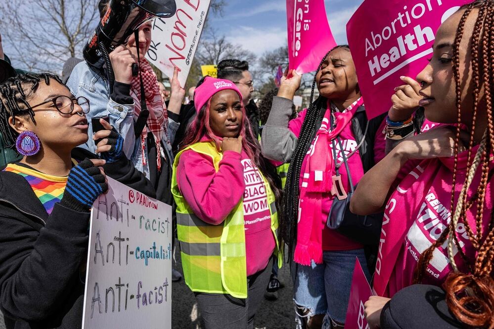 La corta propuesta de ley, de solo dos frases, indicaba que las "protecciones al derecho al aborto (...) deben ser protegidas" en EU. Foto: AFP/Archivo