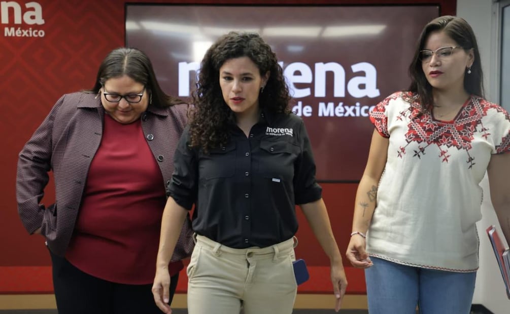 Luisa Alcalde, líder de Morena, Citlalli Hernández Mora, nueva presidenta de la Comisión Nacional de Elecciones y Carolina Rangel, secretaria general del Comité Ejecutivo Nacional de Morena  (16/04/2026). Foto: Fernanda Rojas / EL UNIVERSAL