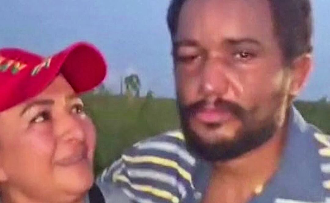 El momento en que Jhonattan Acosta se reencontró con su hermana tras ser rescatado. Foto: Reuters