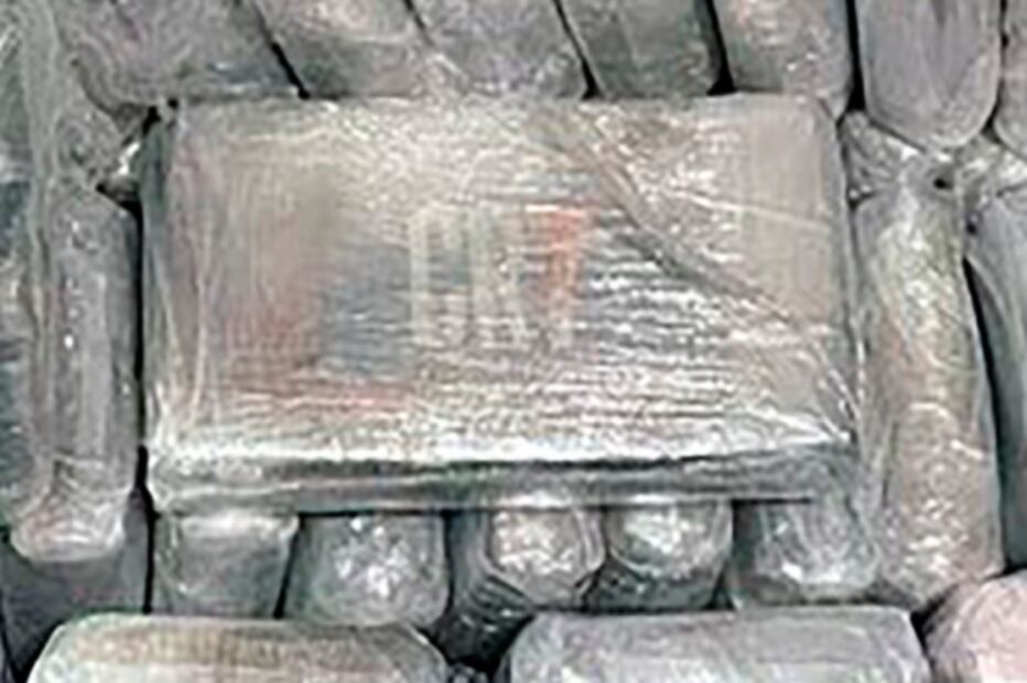 Arrestan a hombres que vendían droga con el logo de Cristiano Ronaldo