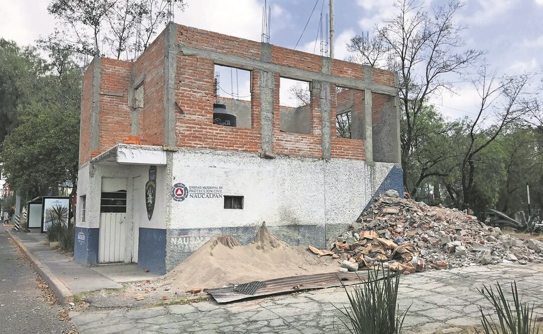 Ante la suspensión de los trabajos de remodelación, las subestaciones de bomberos en Ciudad Satélite y Mártires de Río Blanco permanecen en obra negra. Foto: Rebeca Jiménez. EL UNIVERSAL