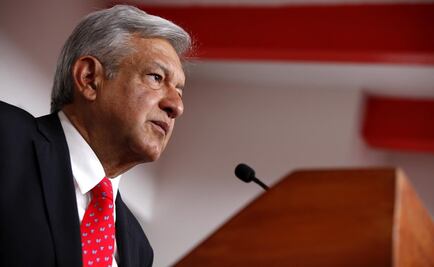 Presidenciables respaldan iniciativa; AMLO acusa guerra sucia de la IP