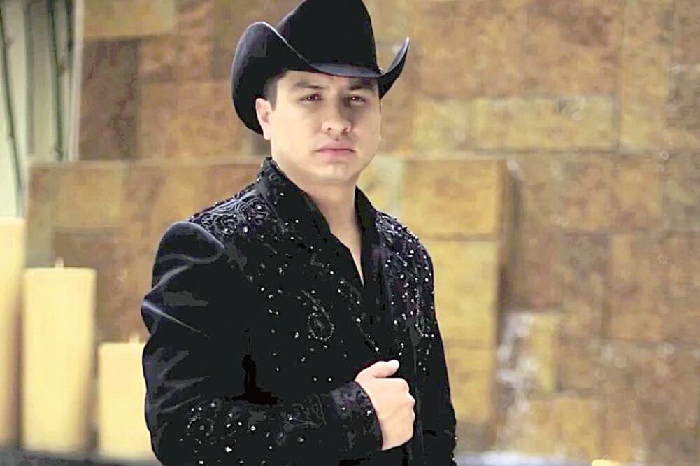 El artista está por lanzar su nuevo disco Mis ídolos hoy mis amigos (ARCHIVO EL UNIVERSAL)