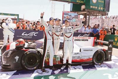 Porshe triunfa en el caótico Le Mans