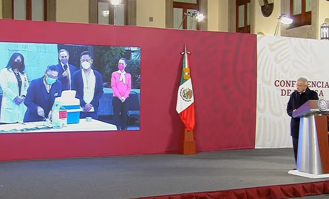 La enfermera María Irene Ramírez fue la primera mexicana en recibir la dosis contra coronavirus. Foto: Captura de pantalla