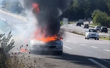 Un Ferrari F355 se incendia antes de de su posible compra